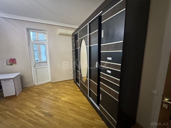 Сдаётся 3-комн. новостройка 150 м², м. 8 ноября, photo 14 from 18