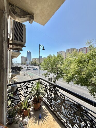 Satılır 3 otaqlı köhnə tikili 78 m², Şah İsmayıl Xətai m., photo 3 from 18