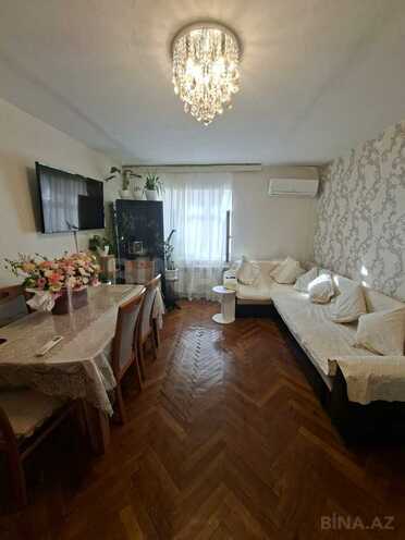 Продаётся 3-комн. вторичка 60 м², м. Нефтчиляр, photo 10 from 21