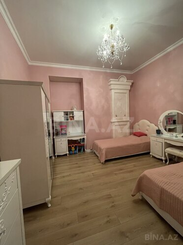 Satılır 4 otaqlı köhnə tikili 140 m², Sahil m., photo 8 from 19