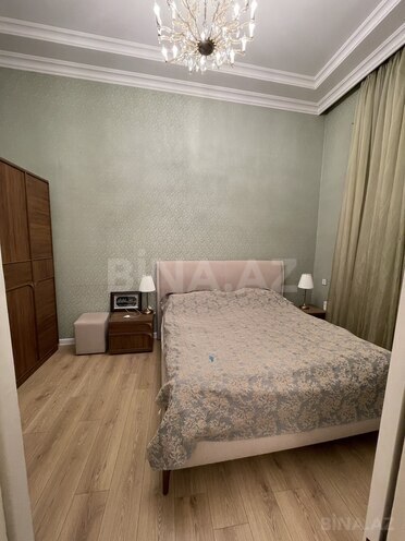 Satılır 4 otaqlı köhnə tikili 140 m², Sahil m., photo 5 from 19