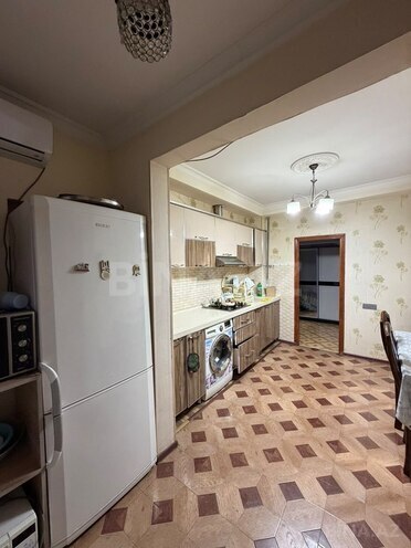 Satılır 5 otaqlı köhnə tikili 110 m², Həzi Aslanov m., photo 6 from 12