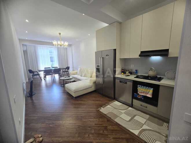 Сдаётся 2-комн. новостройка 77 м², м. 8 ноября, photo 1 from 12