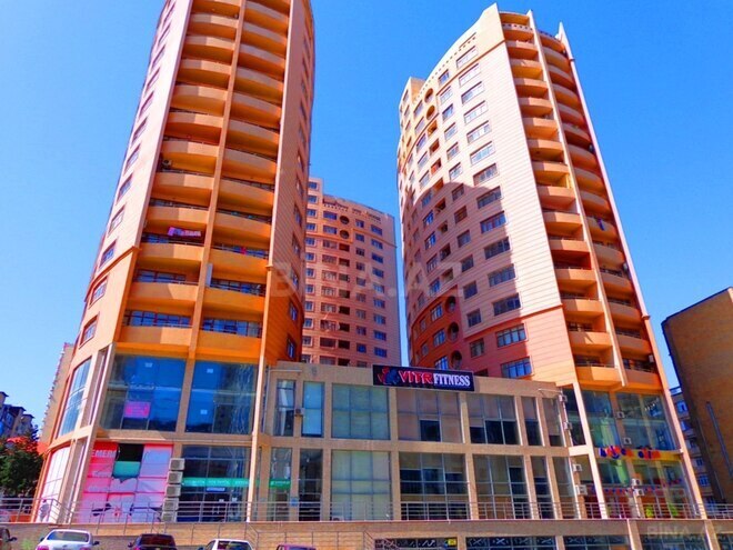 Продаётся 2-комн. новостройка 85 м², м. Элмляр Академиясы, photo 1 from 16