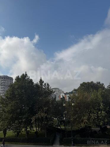 Продаётся 3-комн. вторичка 72 м², Бинагадинский р., photo 14 from 24