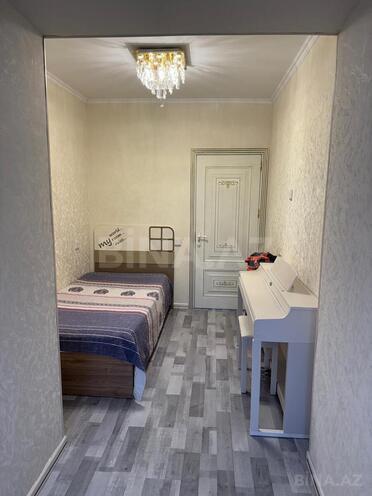 Продаётся 3-комн. вторичка 72 м², Бинагадинский р., photo 18 from 24