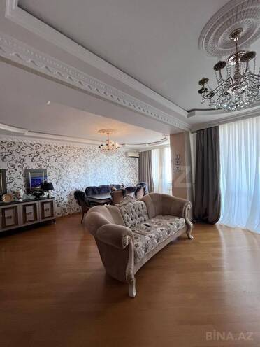 Продаётся 3-комн. новостройка 140 м², Хатаинский р., photo 1 from 19