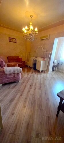 Satılır 2 otaqlı köhnə tikili 70 m², Binəqədi r., photo 1 from 18