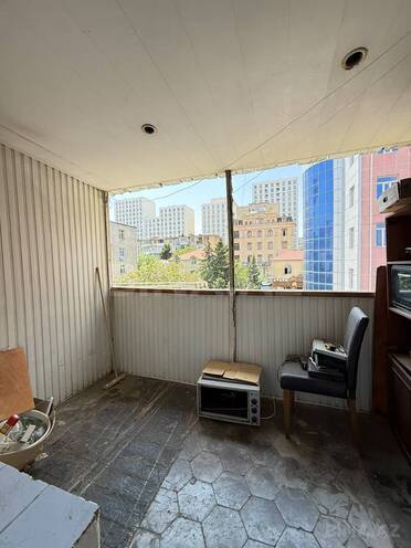Продаётся 3-комн. вторичка 85 м², м. Иншаатчылар, photo 9 from 17