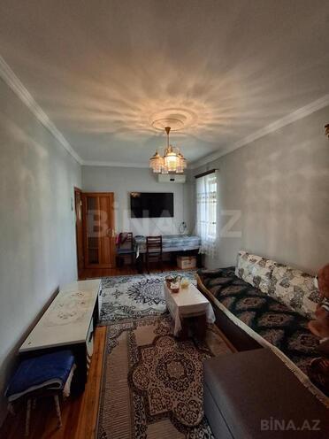 Satılır 2 otaqlı köhnə tikili 51 m², İnşaatçılar m., photo 1 from 13