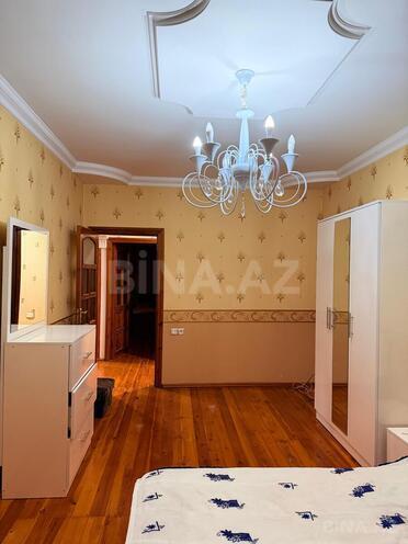 İcarəyə verilir 3 otaqlı köhnə tikili 110 m², photo 1 from 15