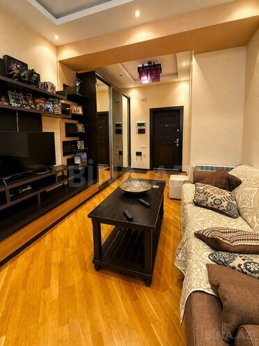 Продаётся 2-комн. новостройка 105 м², м. Элмляр Академиясы, photo 8 from 12