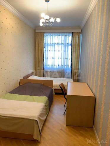Сдаётся 3-комн. новостройка 150 м², м. Низами, photo 10 from 15