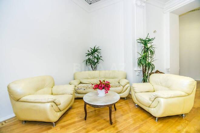 Satılır 4 otaqlı köhnə tikili 130 m², Sahil m., photo 12 from 13