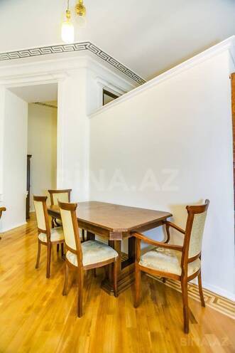 Satılır 4 otaqlı köhnə tikili 130 m², Sahil m., photo 5 from 13