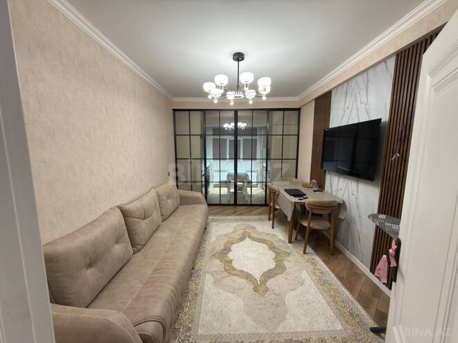 Satılır 2 otaqlı köhnə tikili 50 m², İnşaatçılar m., photo 1 from 19