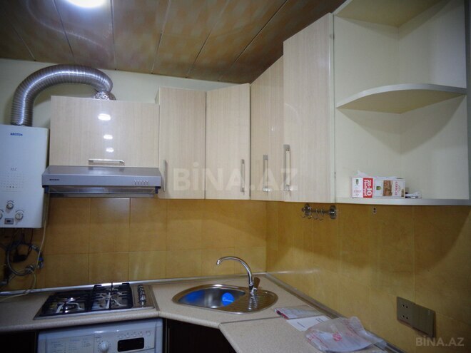 Продаётся 3-комн. вторичка 65 м², м. Элмляр Академиясы, photo 11 from 16