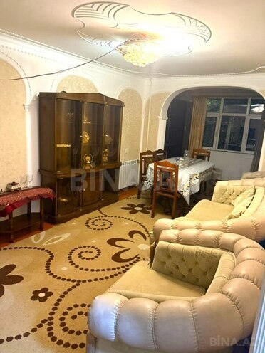 Satılır 2 otaqlı köhnə tikili 50 m², Xalqlar Dostluğu m., photo 4 from 13