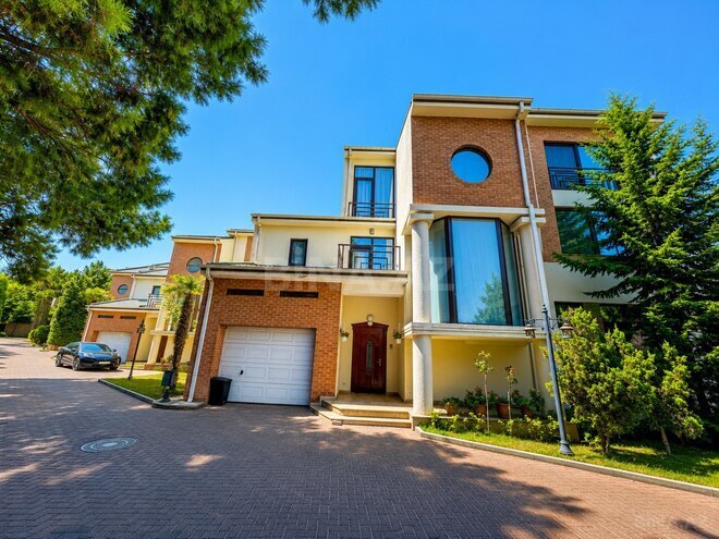 Продаётся 5-комн. дом/дача 330 м², м. 20 января, photo 1 from 28