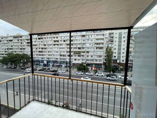 Satılır 3 otaqlı köhnə tikili 70 m², İnşaatçılar m., photo 1 from 14