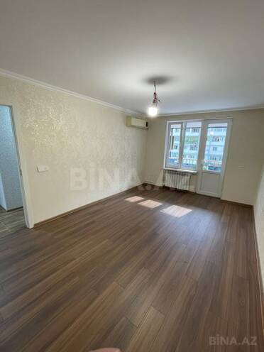 Satılır 3 otaqlı köhnə tikili 70 m², İnşaatçılar m., photo 7 from 14