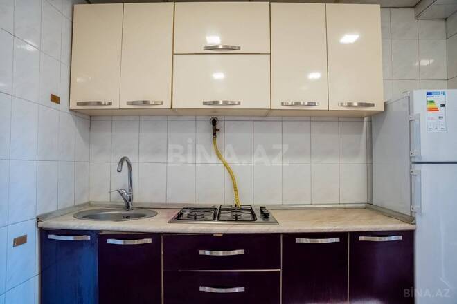 Satılır 3 otaqlı köhnə tikili 70 m², Elmlər Akademiyası m., photo 12 from 17
