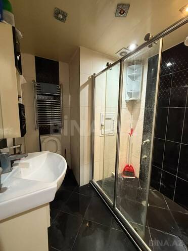 Продаётся 2-комн. вторичка 45 м², м. Иншаатчылар, photo 13 from 16
