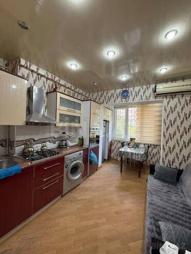 Продаётся 2-комн. вторичка 45 м², м. Иншаатчылар, photo 4 from 16
