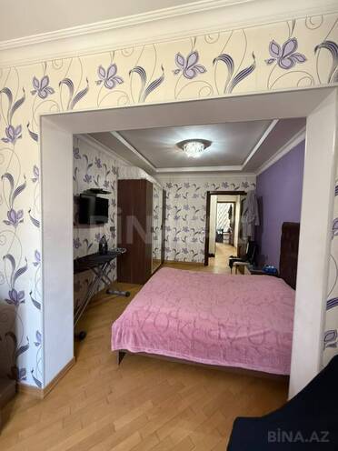 Продаётся 2-комн. вторичка 45 м², м. Иншаатчылар, photo 9 from 16