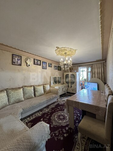Satılır 4 otaqlı köhnə tikili 73 m², Xalqlar Dostluğu m., photo 1 from 17
