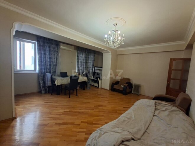 Продаётся 2-комн. вторичка 50 м², м. Элмляр Академиясы, photo 3 from 13