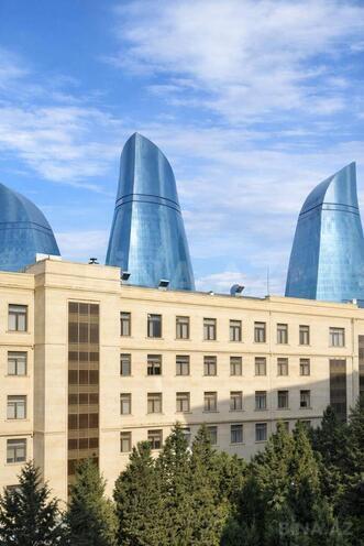İcarəyə verilir 3 otaqlı köhnə tikili 83 m², Səbail r., photo 1 from 12