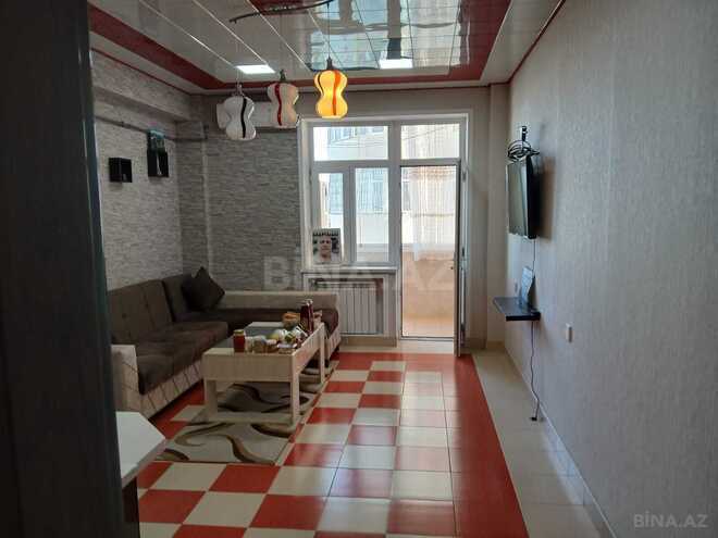 Продаётся 3-комн. новостройка 70 м², м. Кара Караев, photo 1 from 12