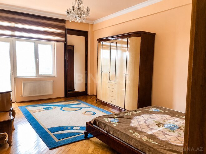 Сдаётся 3-комн. новостройка 110 м², м. 8 ноября, photo 8 from 11