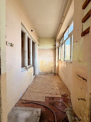 Satılır 2 otaqlı köhnə tikili 65 m², Qara Qarayev m., photo 9 from 15