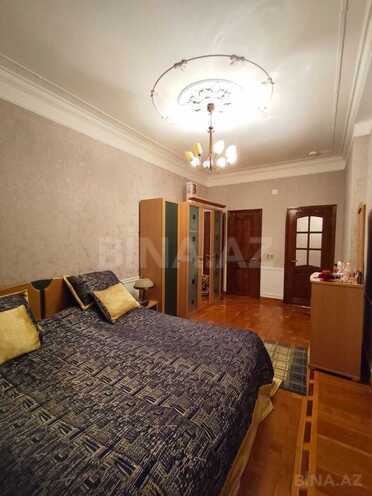 İcarəyə verilir 4 otaqlı yeni tikili 210 m², 28 May m., photo 6 from 12