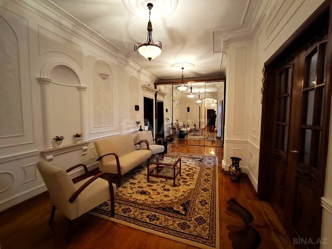 İcarəyə verilir 4 otaqlı yeni tikili 210 m², 28 May m., photo 4 from 12