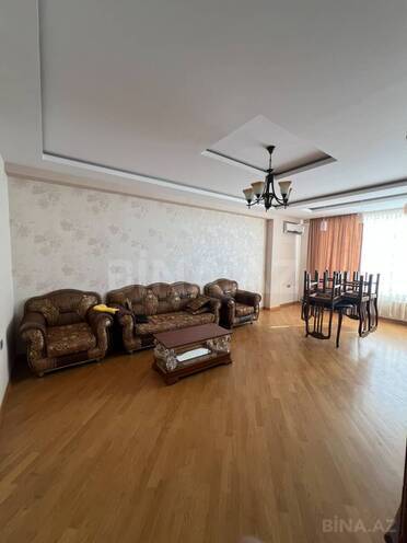 Сдаётся 2-комн. новостройка 90 м², м. Нефтчиляр, photo 1 from 13