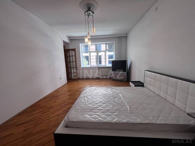 İcarəyə verilir 4 otaqlı köhnə tikili 170 m², Nizami m., photo 6 from 32
