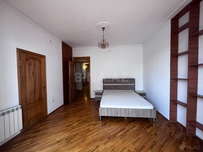 İcarəyə verilir 4 otaqlı köhnə tikili 170 m², Nizami m., photo 14 from 32
