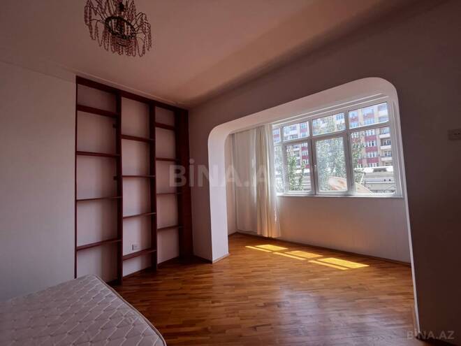 İcarəyə verilir 4 otaqlı köhnə tikili 170 m², Nizami m., photo 13 from 32