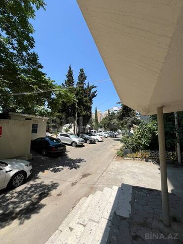 Продаётся 2-комн. вторичка 65 м², м. 20 января, photo 1 from 11