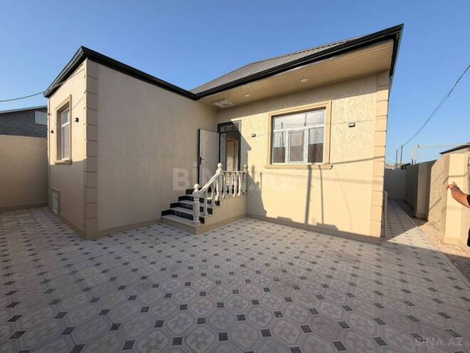 Satılır 4 otaqlı həyət evi/bağ evi 90 m², Binə q., photo 1 from 9