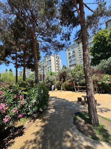 Satılır 2 otaqlı köhnə tikili 65 m², 20 Yanvar m., photo 15 from 16