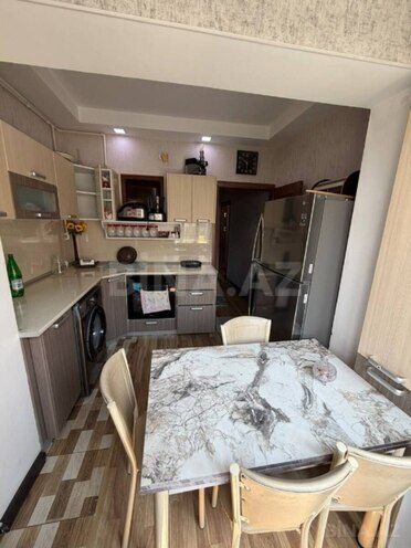 Продаётся 2-комн. вторичка 45 м², м. Иншаатчылар, photo 4 from 16