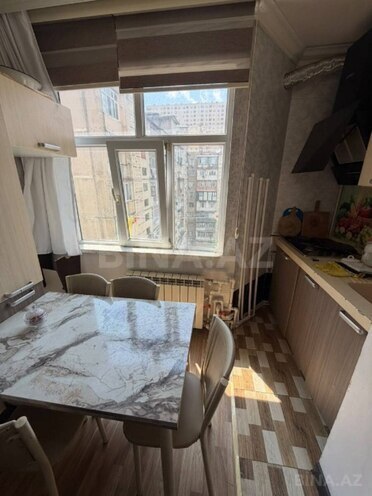 Продаётся 2-комн. вторичка 45 м², м. Иншаатчылар, photo 5 from 16