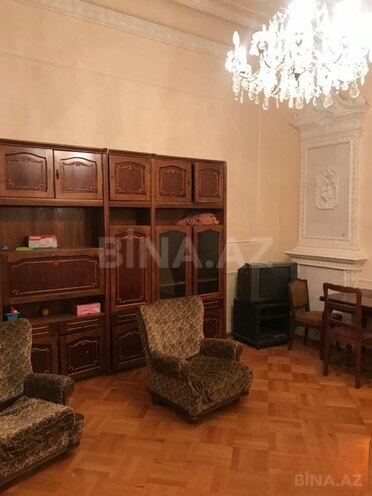 Satılır 3 otaqlı köhnə tikili 106 m², Sahil m., photo 4 from 17