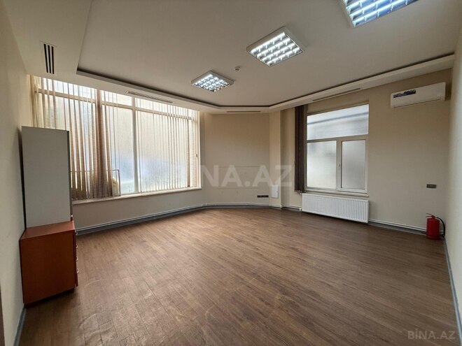 Сдаётся 5-комн. офис 230 м², м. Низами, photo 3 from 8