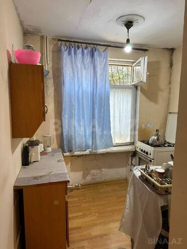 Satılır 6 otaqlı köhnə tikili 150 m², İnşaatçılar m., photo 12 from 15