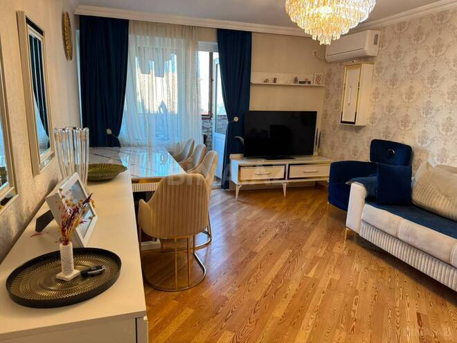 Satılır 3 otaqlı köhnə tikili 75 m², Memar Əcəmi m., photo 1 from 10